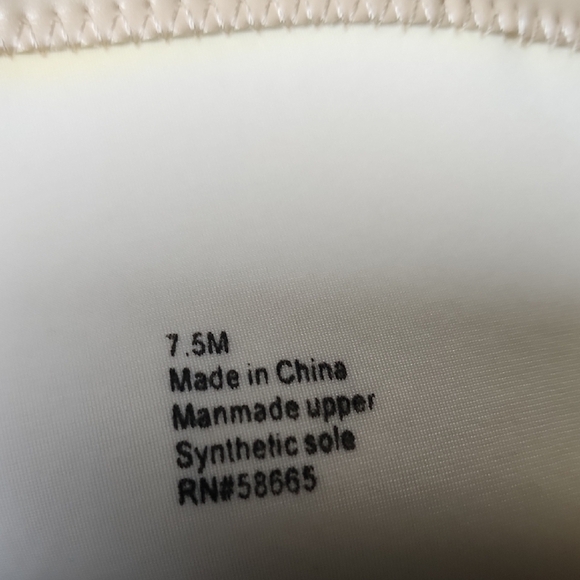 Elegant Cream Over the Knee Boots - Picture 2 of 12